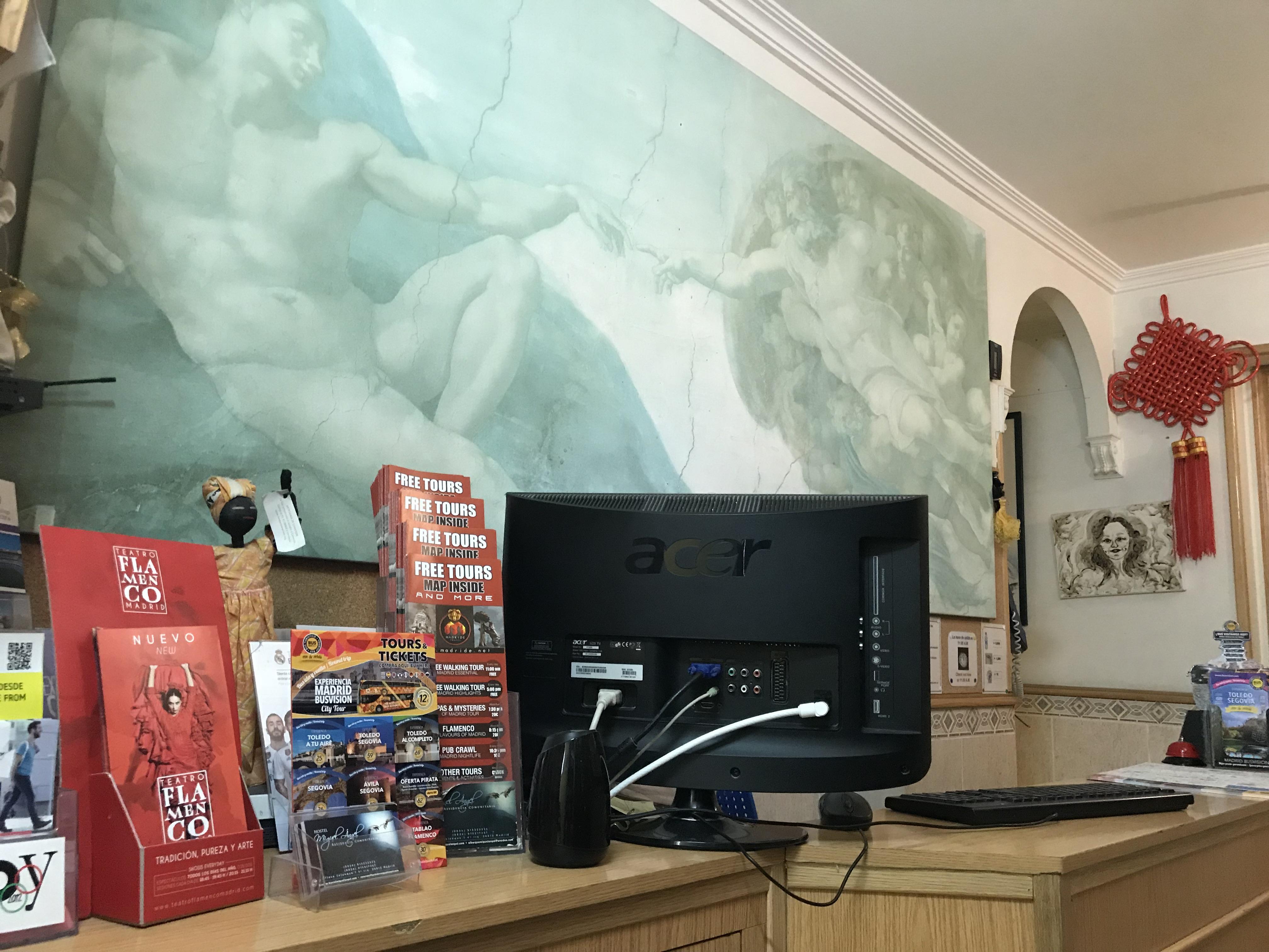 สปา โฮสเทล อาร์ซี มิเกล อังเฆล มาดริด ภายนอก รูปภาพ Reception desk at the museum